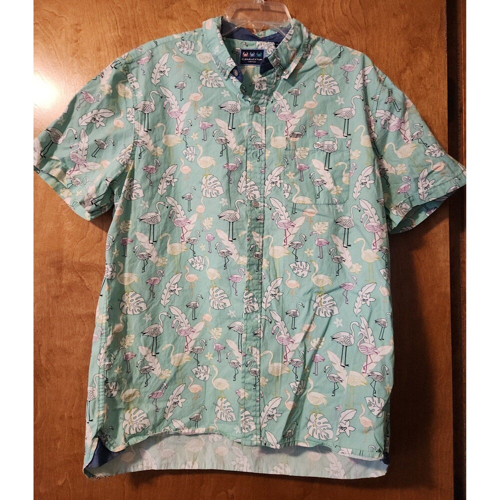 Charleston Threads flamingo palm leaf print short sleeve button down shirt sz L
